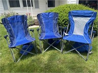 3 folding outdoor chairs