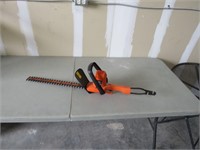 Black and Decker Hedge Trimmers, Tested