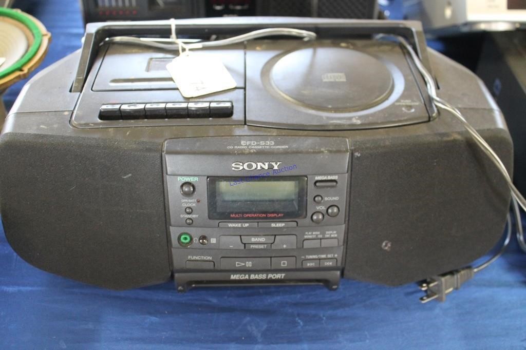 Sony Poratble CD/Cassette?Radio CFD-S33