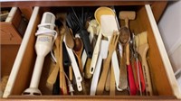 Utensils - drawer lot & Sweda multi blend