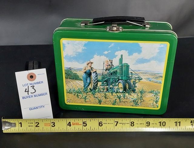 John Deere Lunchbox