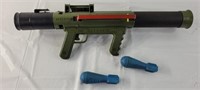 Remco Bazooka toy gun w/ missiles, untested