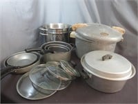 LPO-Cookware : Like-New Tramontina Set w/Covers ,