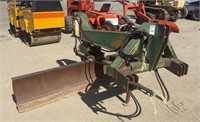 JOHN DEERE 9' 3-Pt  6-Way Angle Blade