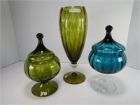 3 COLOURED GLASS VASES & LIDDED PEDESTAL BOWLS