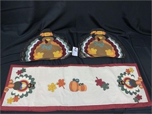 Terry’s Village Turkey Placemats & Table Runner