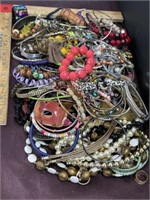 Mixed wearable jewelry lot vintage newer