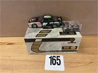 1:24 SCALE JOHN DEERE 1997 PONTIAC GRAND PRIX