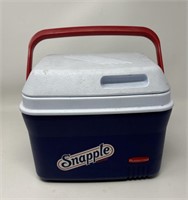 Rubbermaid Snapple Personal Lunch Cooler