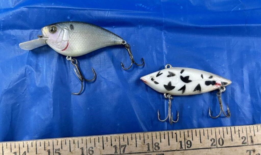 2 Fishing Lures