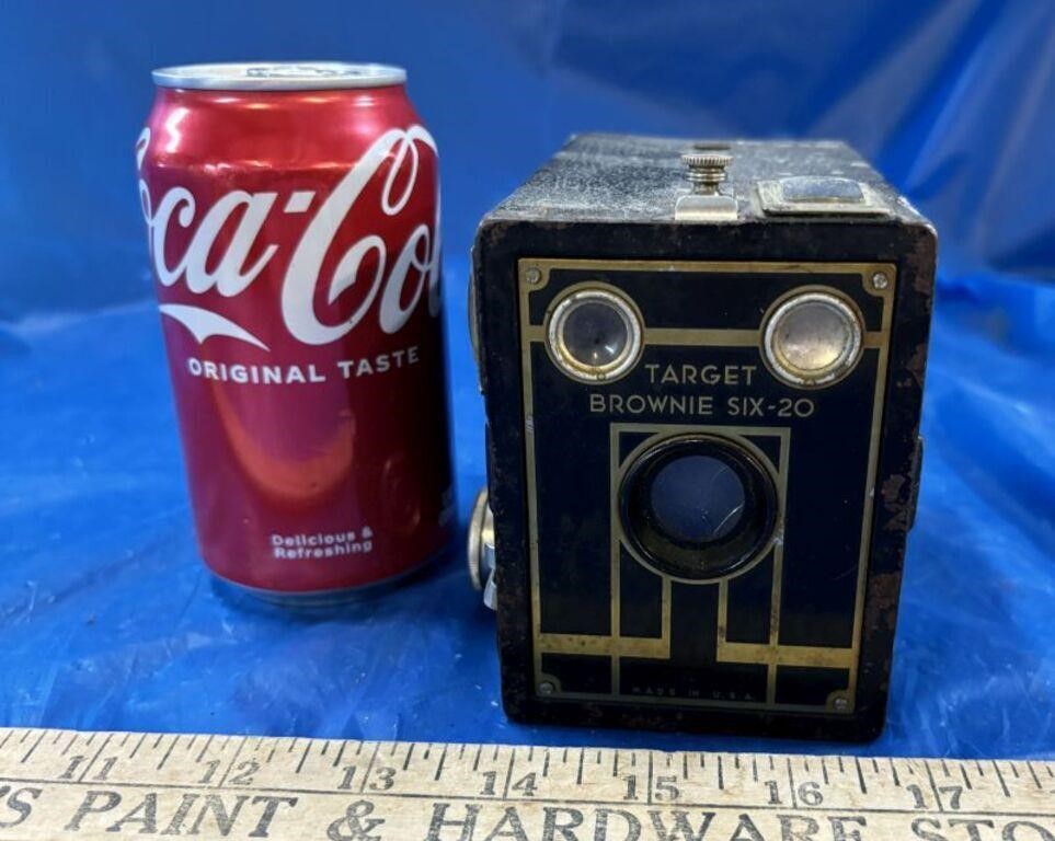 Vintage Brownie Target Six-20 Camera