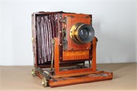 Thorton Pickard camera