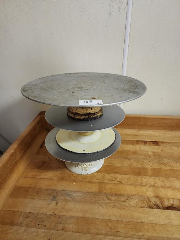 SPINNING CAKE STANDS