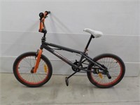 Repco Defy BMX / Freestyle Bike Has Foot Pegs in