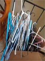 Box w/ Hangers