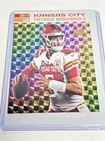 Patrick Mahomes 2017 Gold Prism Rookie