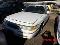 1994 Mercury Grand Marquis 2MELM75W3RX670288 White