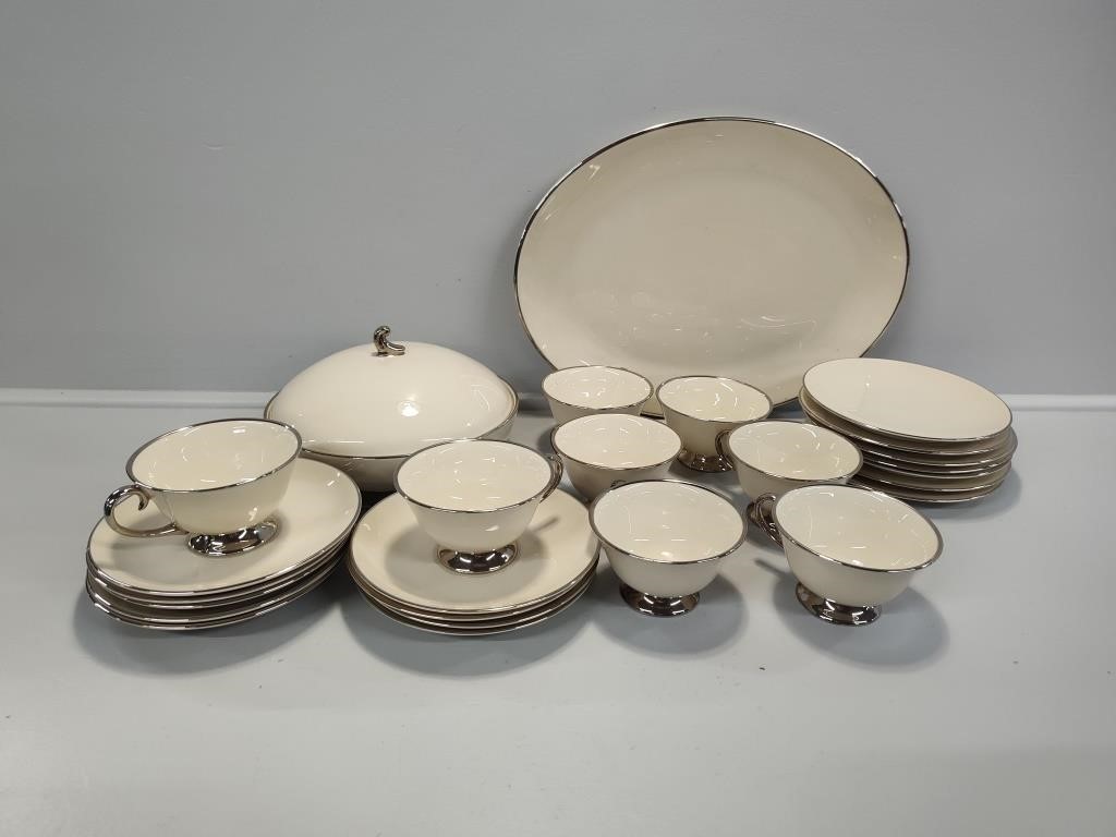 Flintridge China, Saucer Plates and Tea Cups