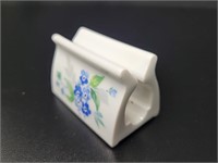The Indispensable Dispenser Toothpaste Squeezer