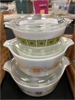 (4) Pyrex Covered Serving Bowls