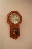 Classic Manor Regulator Chiming Wall Clock