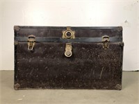 Vintage storage trunk