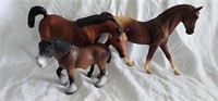 (2) Breyer & (1) Schleich Horses