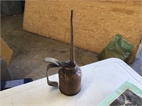 VINTAGE OIL CAN