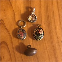 (4) Mixed Lot of Charms or Pendants