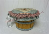 Half Bushel Basket w Fabric Liner & Lid