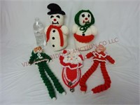 Vintage Crochet Christmas Elf, Santas & Snowmen