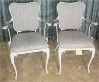 C - PAIR OF MATCHING ARM CHAIRS (S)