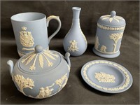 Group of Wedgwood items