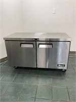 Migali 5 Ft Undercounter Refrigerator Migali