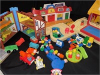 FISHER-PRICE LITTLE PEOPLE TOWN FIRE