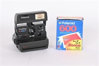 Polaroid One Step/Close Up Camera