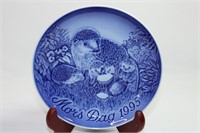 1995 Copenhagen Mother's Day Plate - Hedgehog