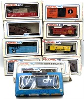 (11) HO Scale Lionel, HotCo, Athern Train Cars