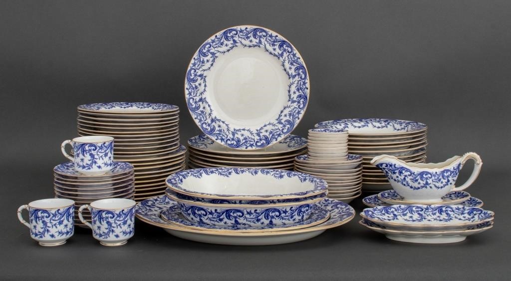 Royal Worcester Porcelain Dinner Service, 92