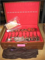 64 Stainless/Silverplate Flatware in Wood Chest