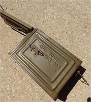 E3) 30 Cal Ammo Can. Not rusty.