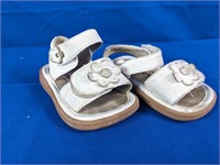 Sz 3 Mooshu White Flower Squeaker Shoes