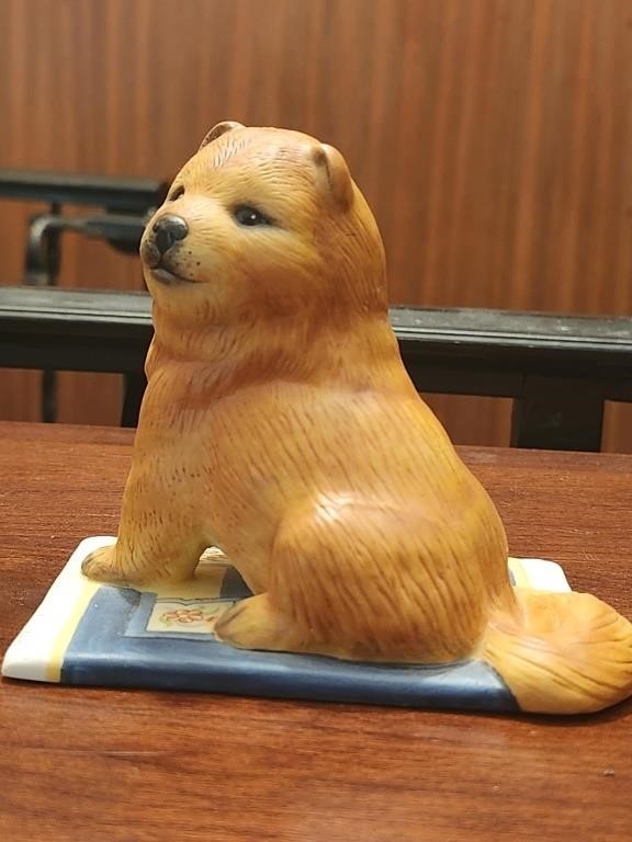 Franklin Mint Porcelain Chow Chow Dog Figurine