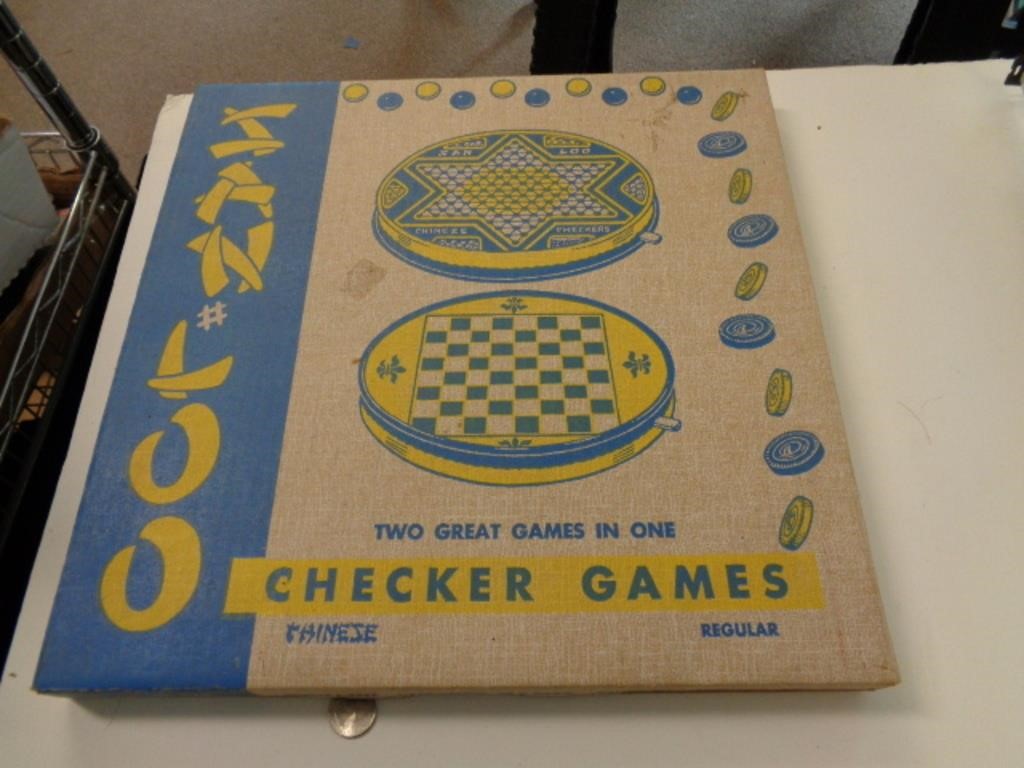 CHINESE CHECKER GAME IN ORIG BOX