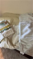 LARGE BOX OF LINEN TABLECLOTHS, EMBROIDERED TABLE