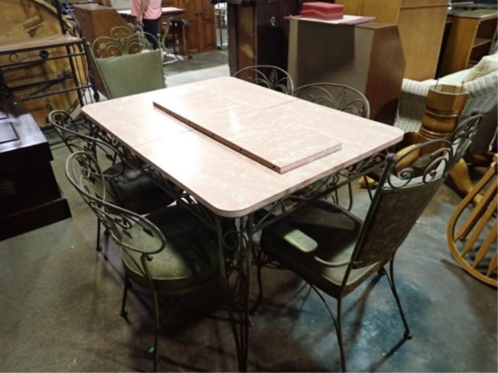 1950s KITCHEN SET W/ LEAF & 6 CHAIRS 48x36x30