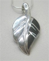 SW Sterling Silver Thick Gauge Onyx Leaf Necklace