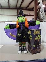 2 1/2 " tall Treater Greeter witch