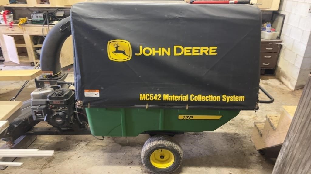 John Deere MC542 Material Collection System