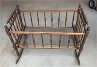 Vintage wood cradle/crib